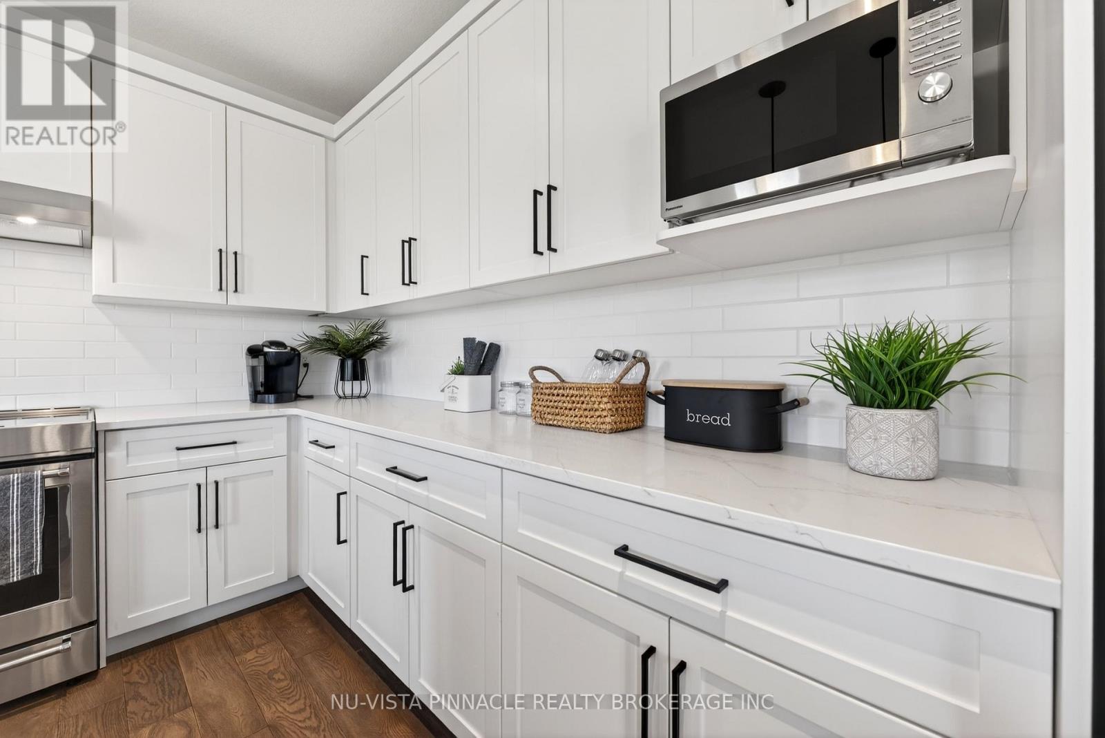 2584 BUROAK DRIVE - 13