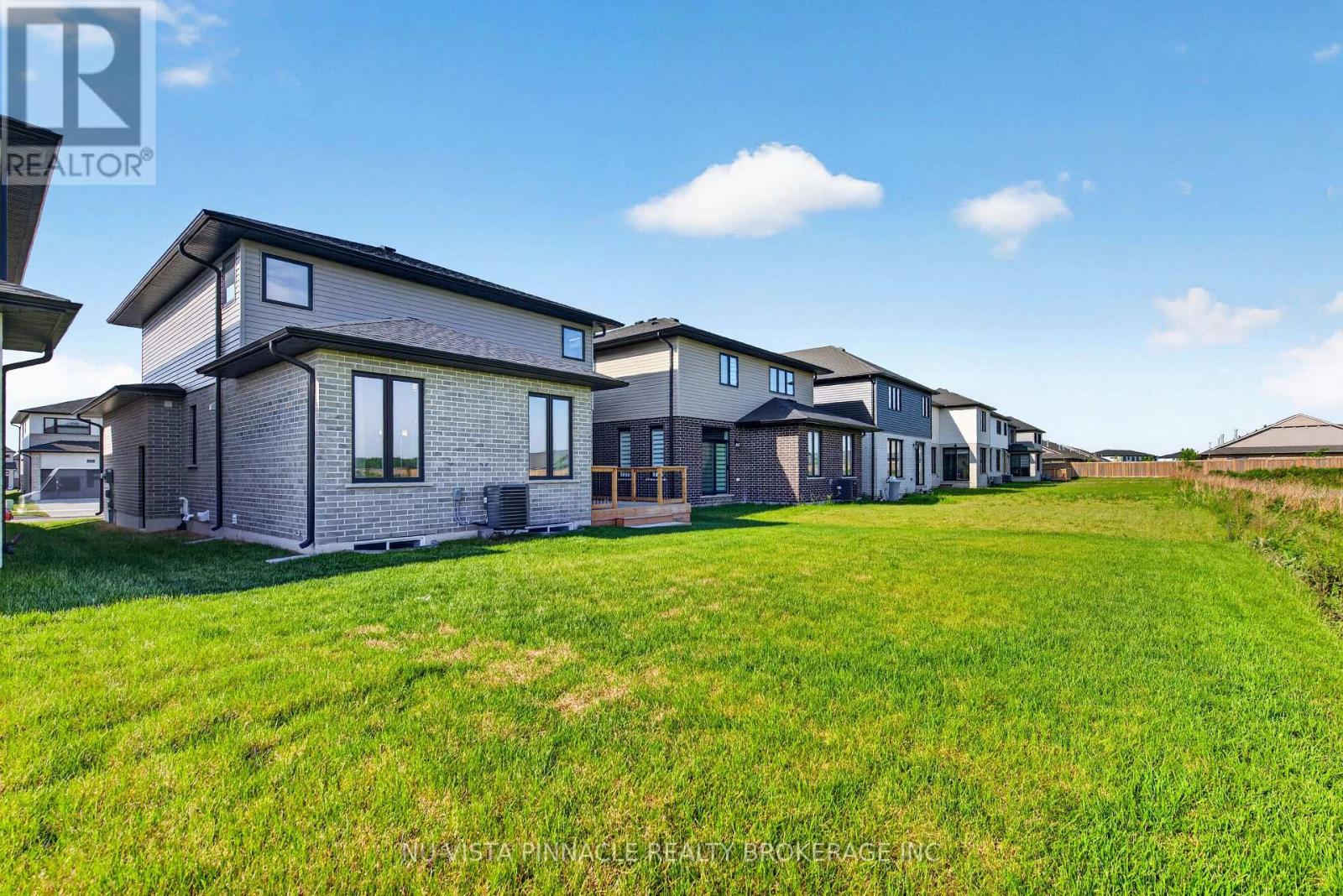 2584 BUROAK DRIVE - 20