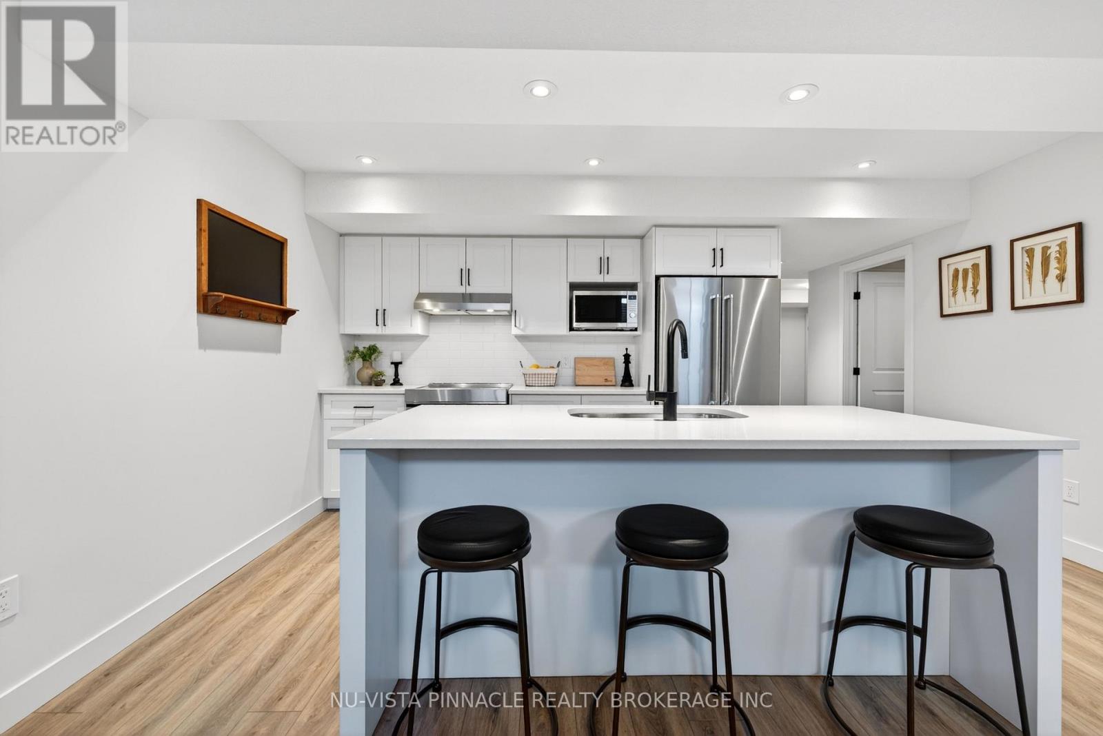 2584 BUROAK DRIVE - 22