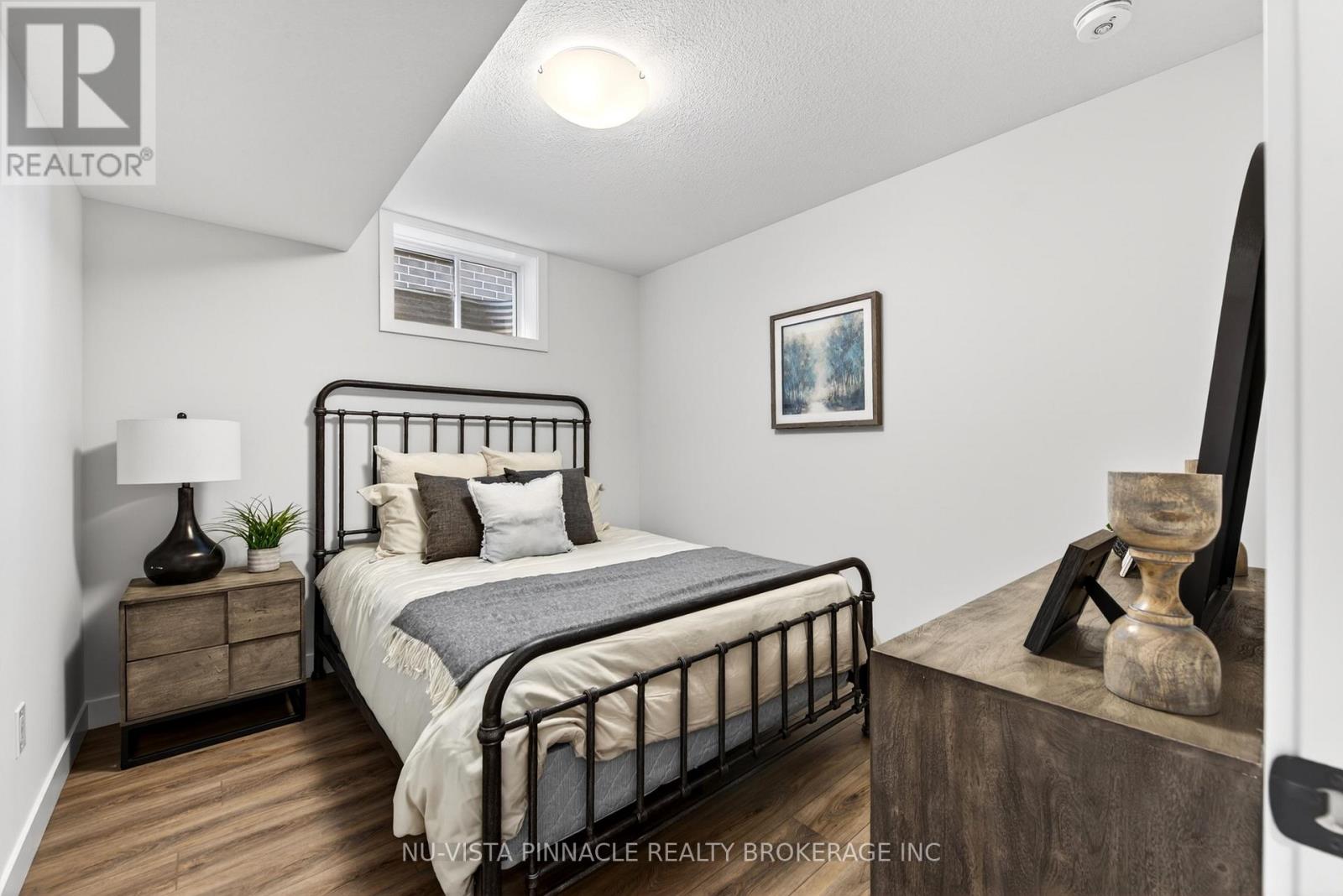2584 BUROAK DRIVE - 29