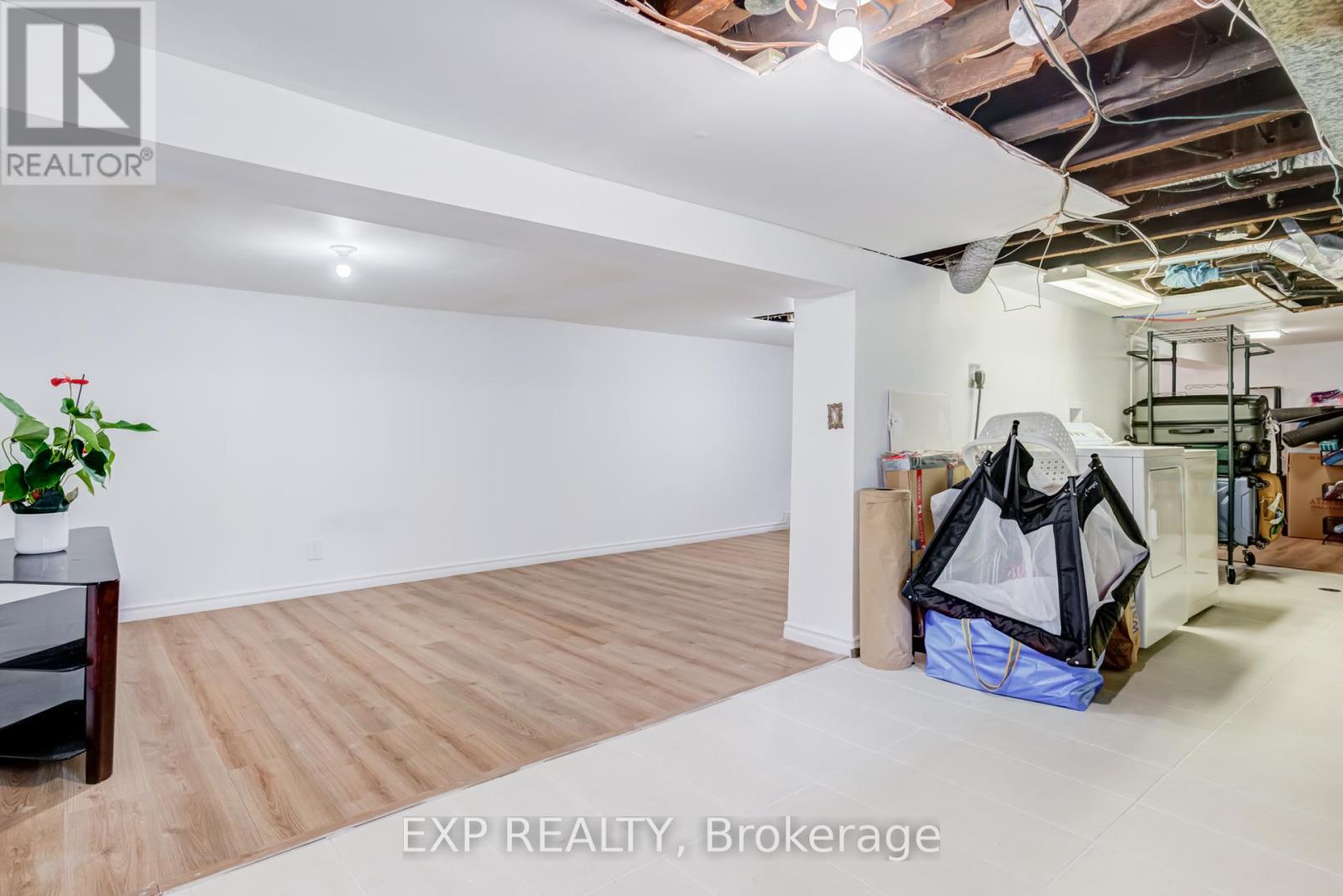 5 LAXIS AVENUE - 12