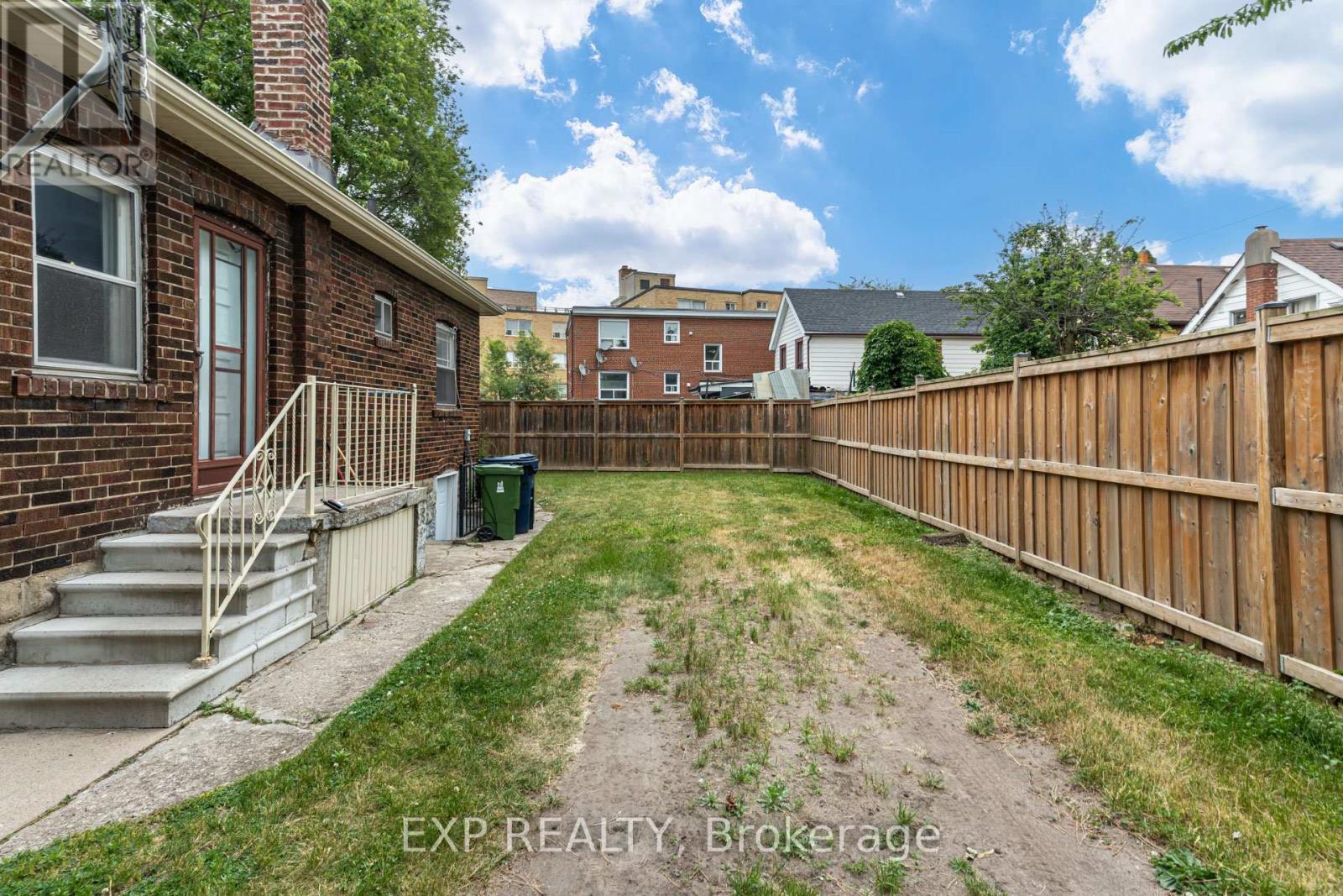 5 LAXIS AVENUE - 14