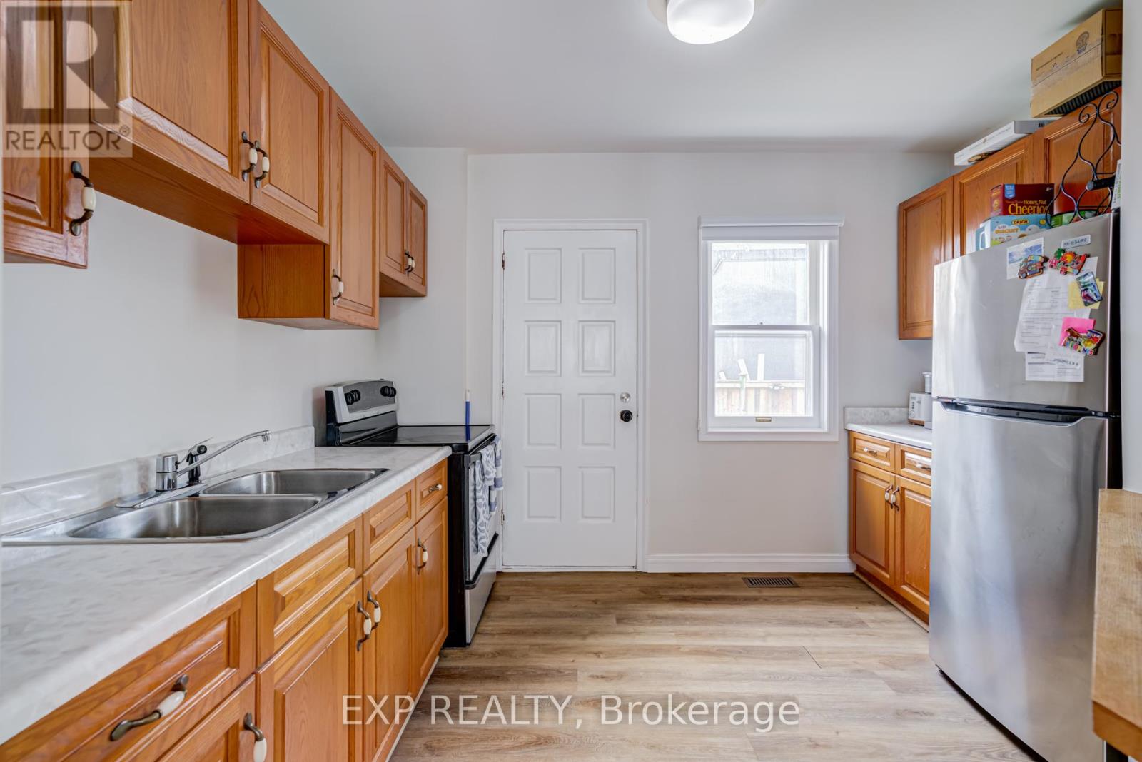 5 LAXIS AVENUE - 5