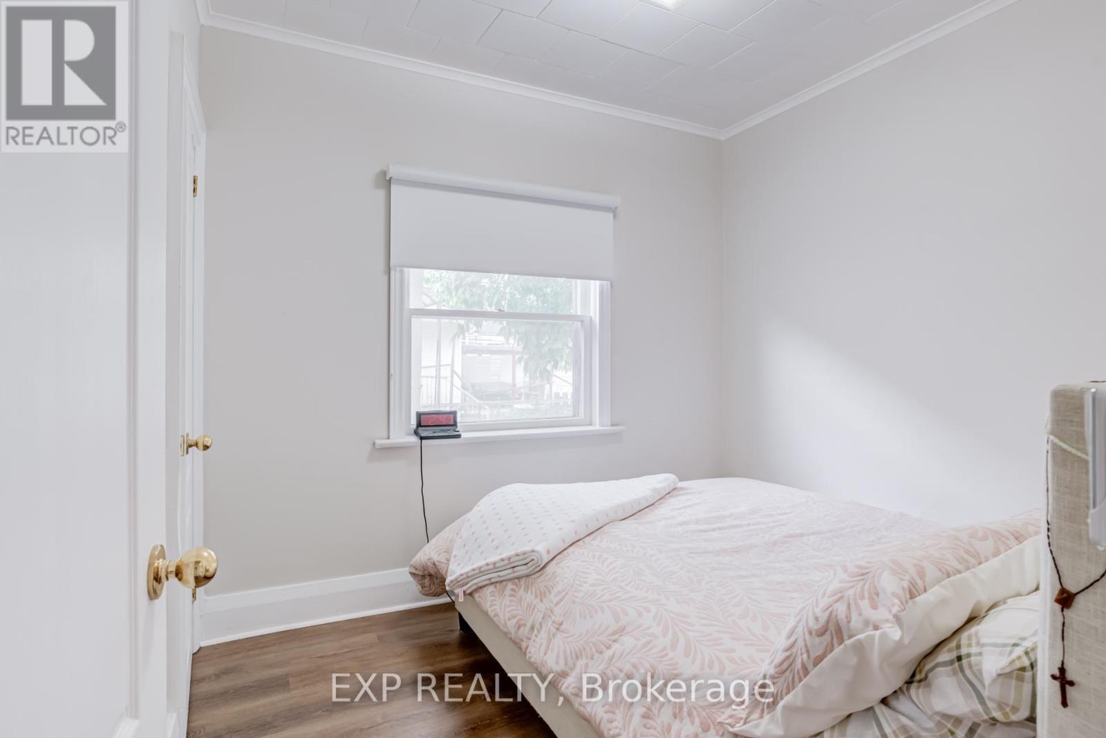 5 LAXIS AVENUE - 9
