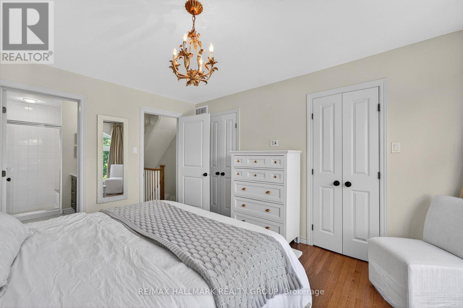 320 IONA STREET - 15
