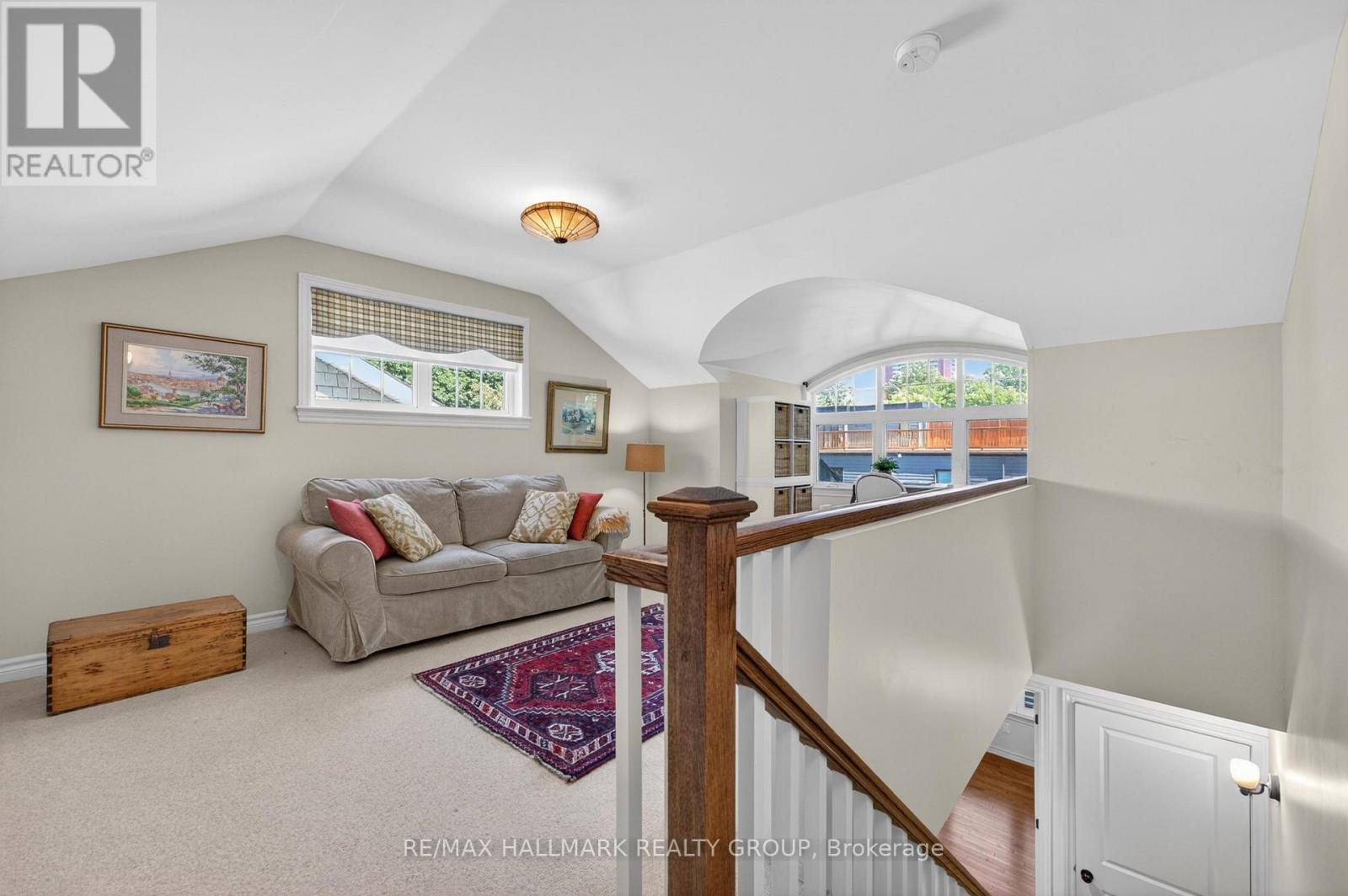 320 IONA STREET - 21