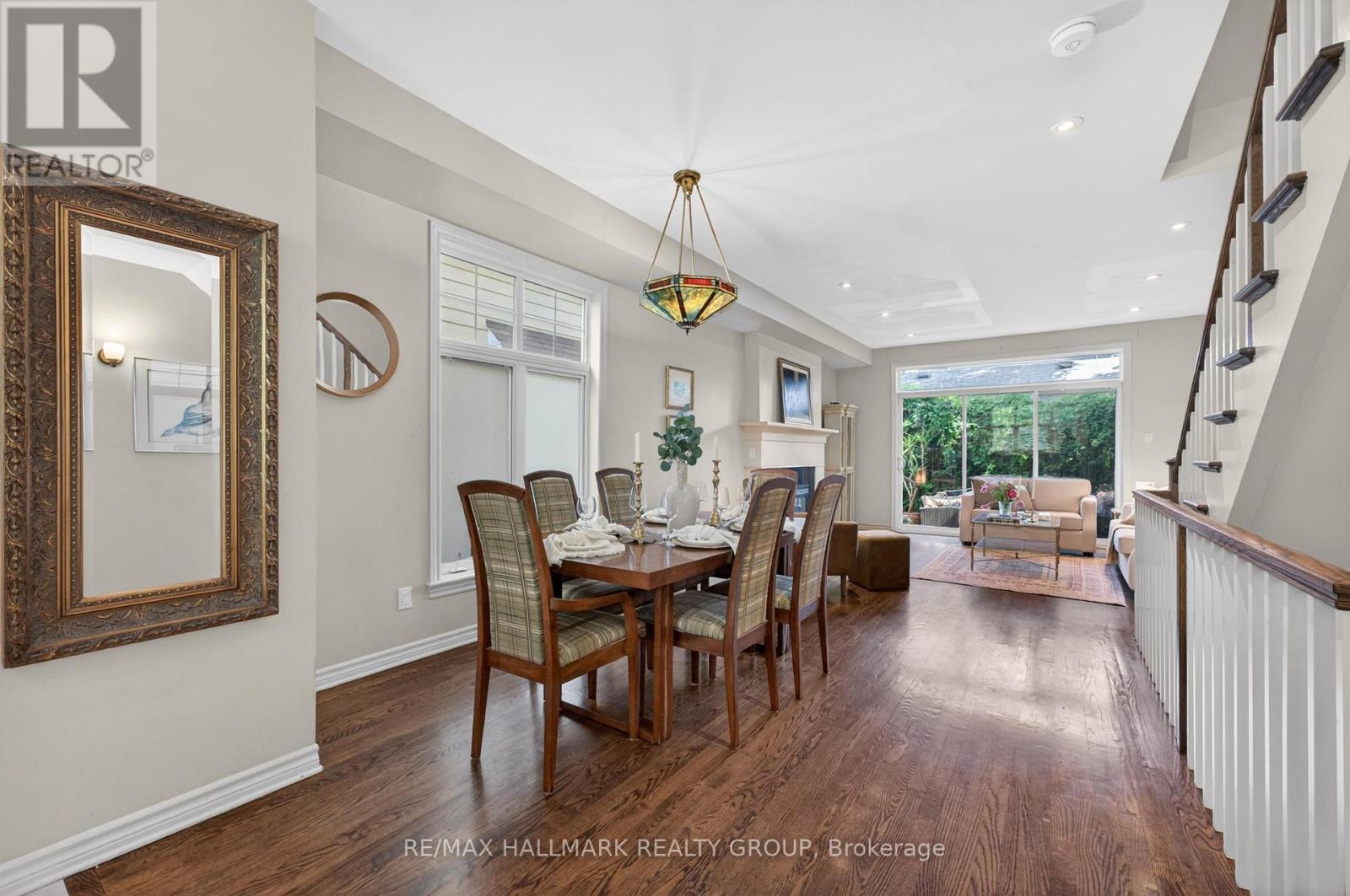 320 IONA STREET - 7