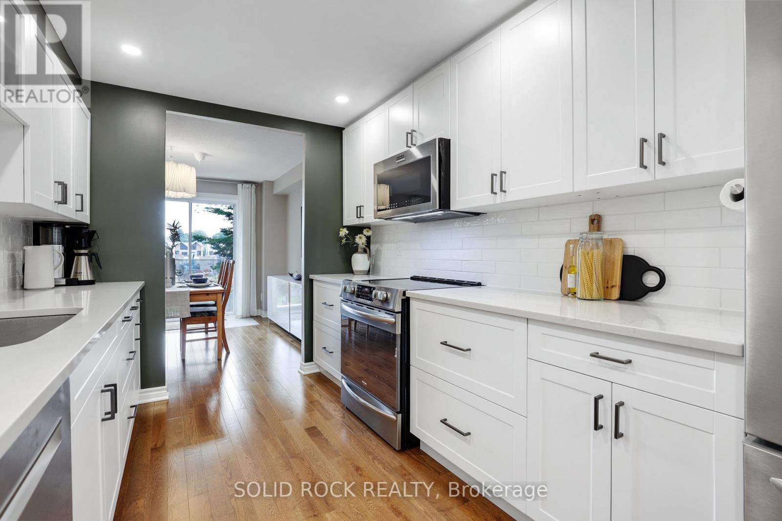 97 BEACHVIEW PRIVATE - 12