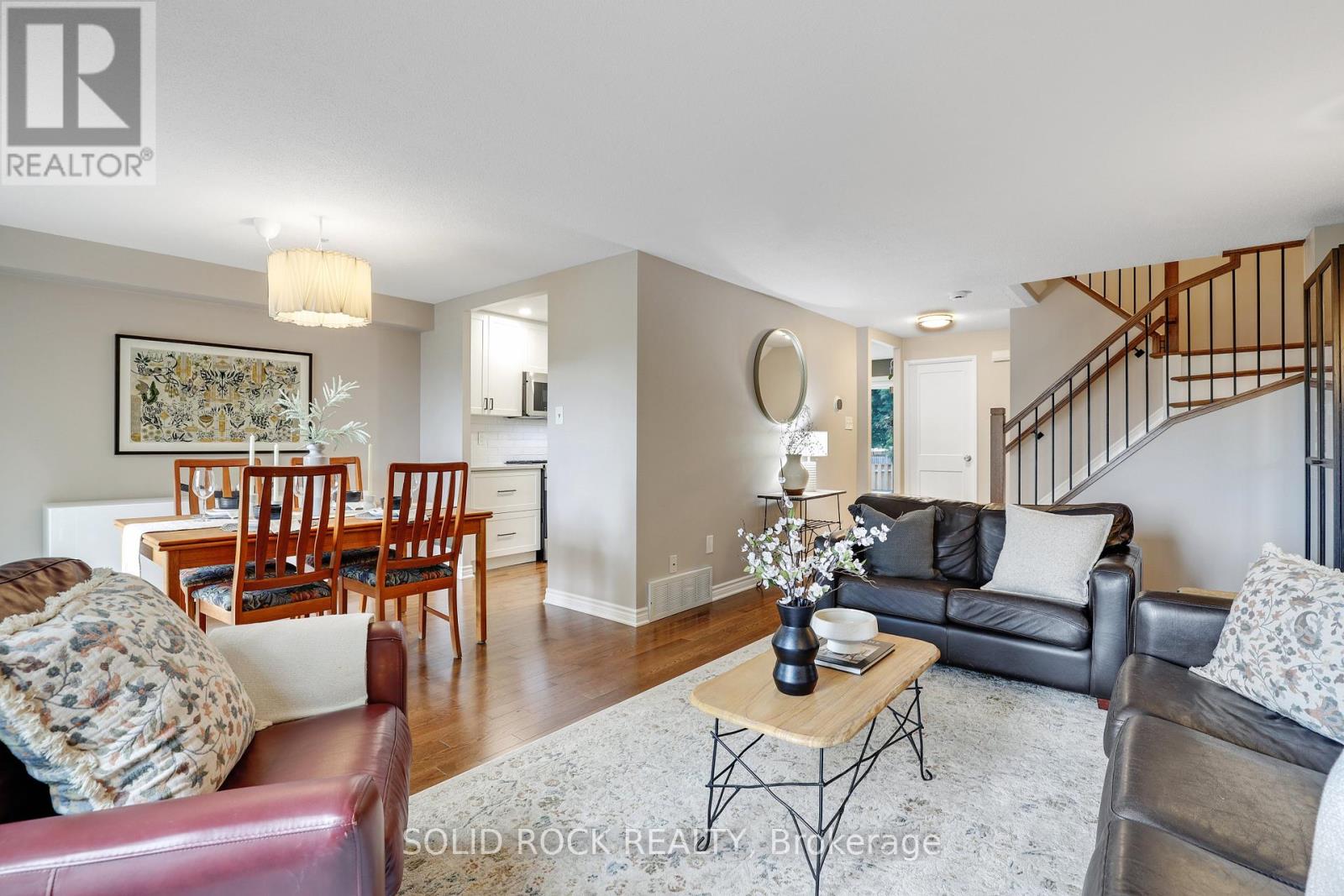 97 BEACHVIEW PRIVATE - 4