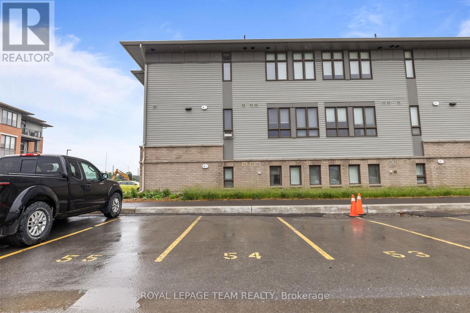 2 Bed, 2 Bath House for Rent in Ottawa – 1321 SILHOUETTE PRIVATE, Ottawa – MLS# X13432284 - Image 11