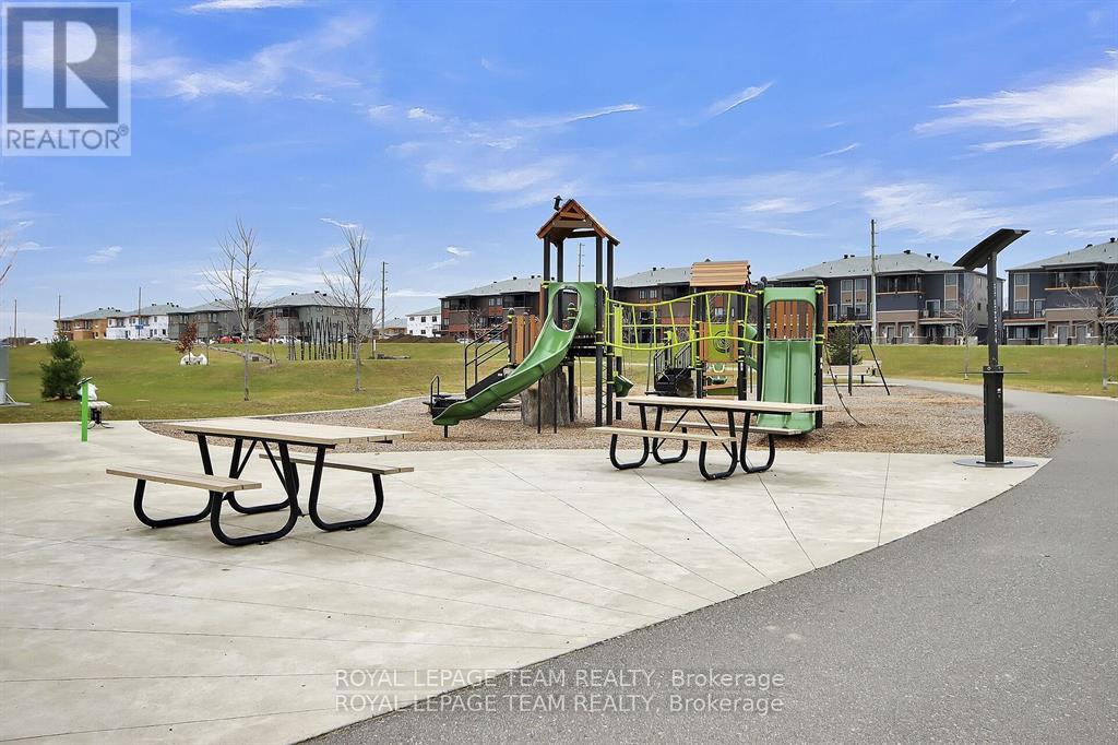 2 Bed, 3 Bath House for Rent in Ottawa – 720 LILLIAN FREIMAN PRIVATE, Ottawa – MLS# X13432334 - Image 39