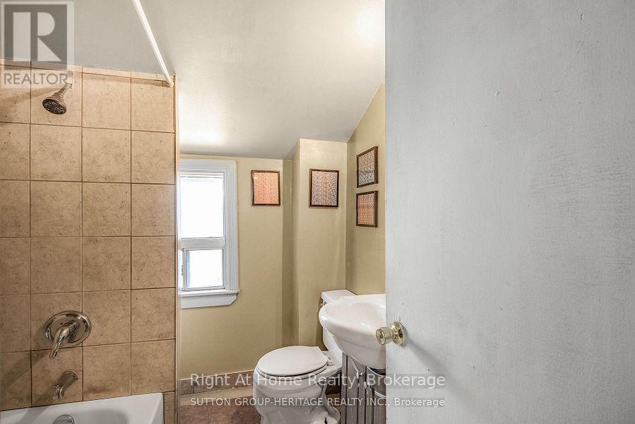 238 ALBERT STREET - 10