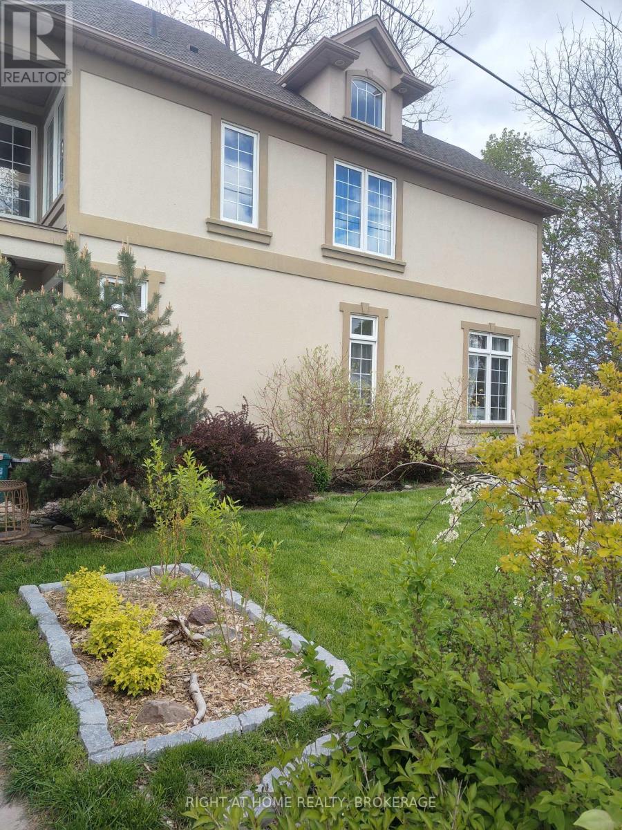 22 URSULA AVENUE - 3