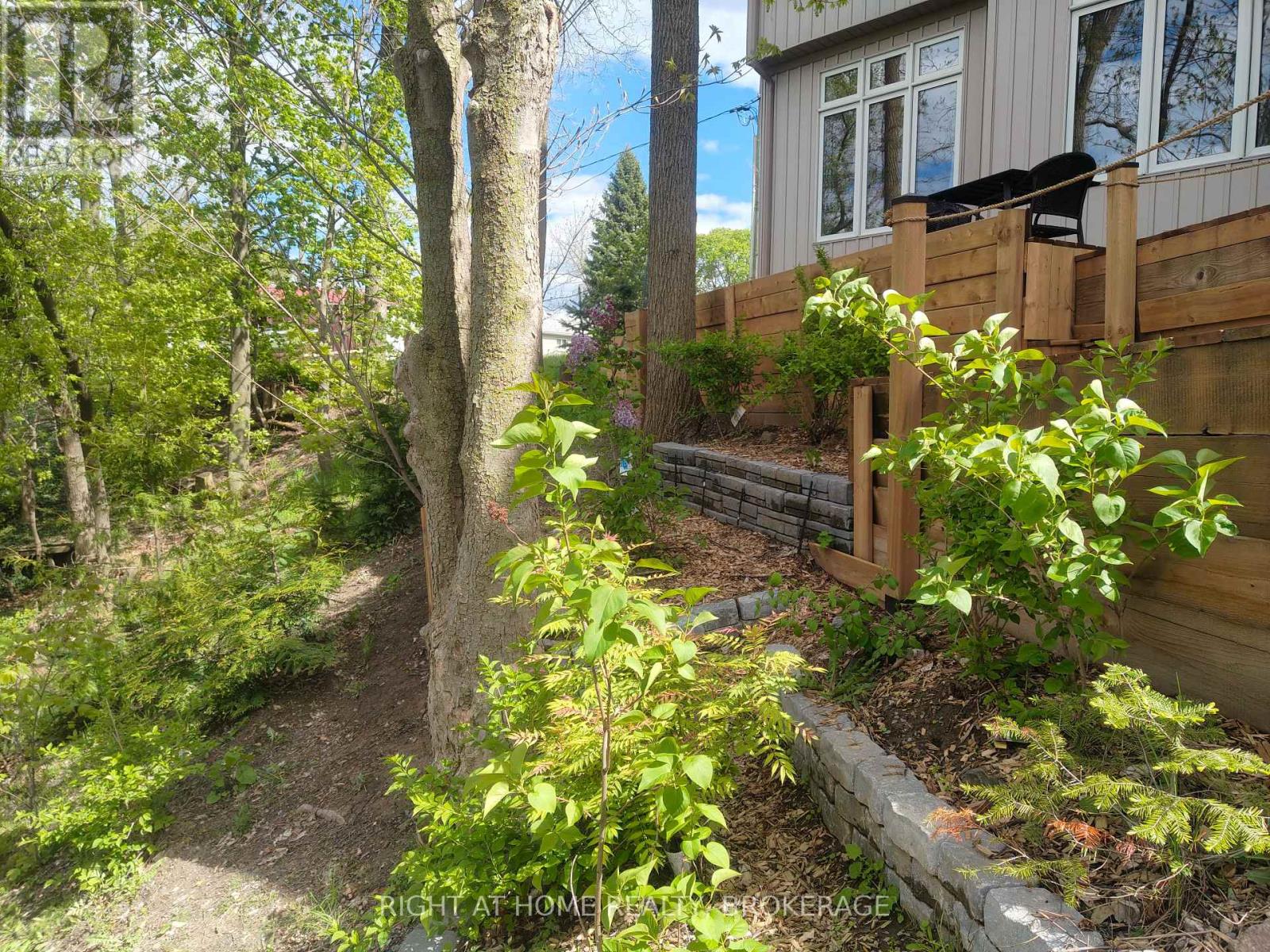22 URSULA AVENUE - 5