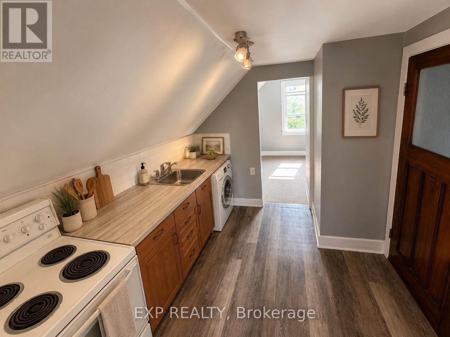 36 BRIGHTON AVENUE - 19