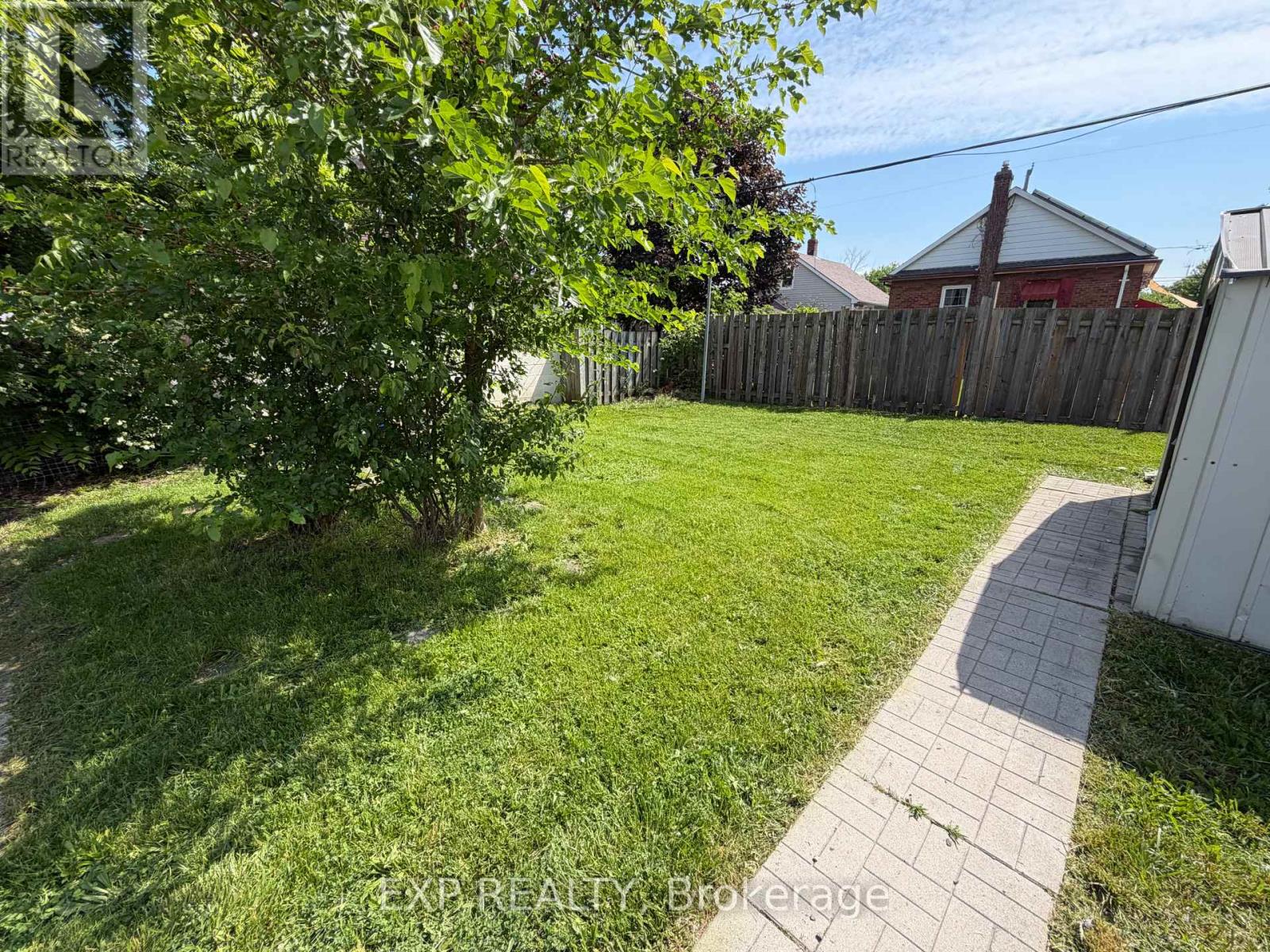 36 BRIGHTON AVENUE - 4