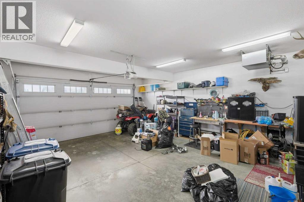 182 Robinson Avenue — photo 40