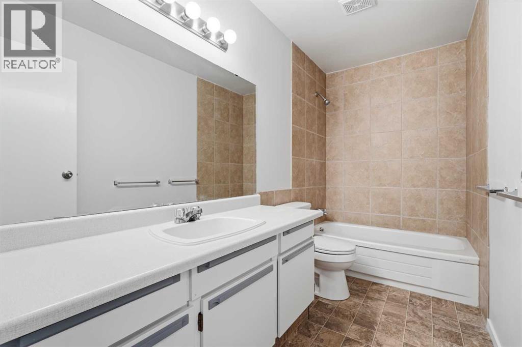 4 Piece Bathroom - Level 2