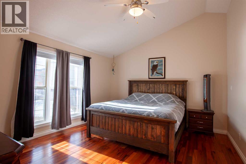 4122 48 Avenue - 12