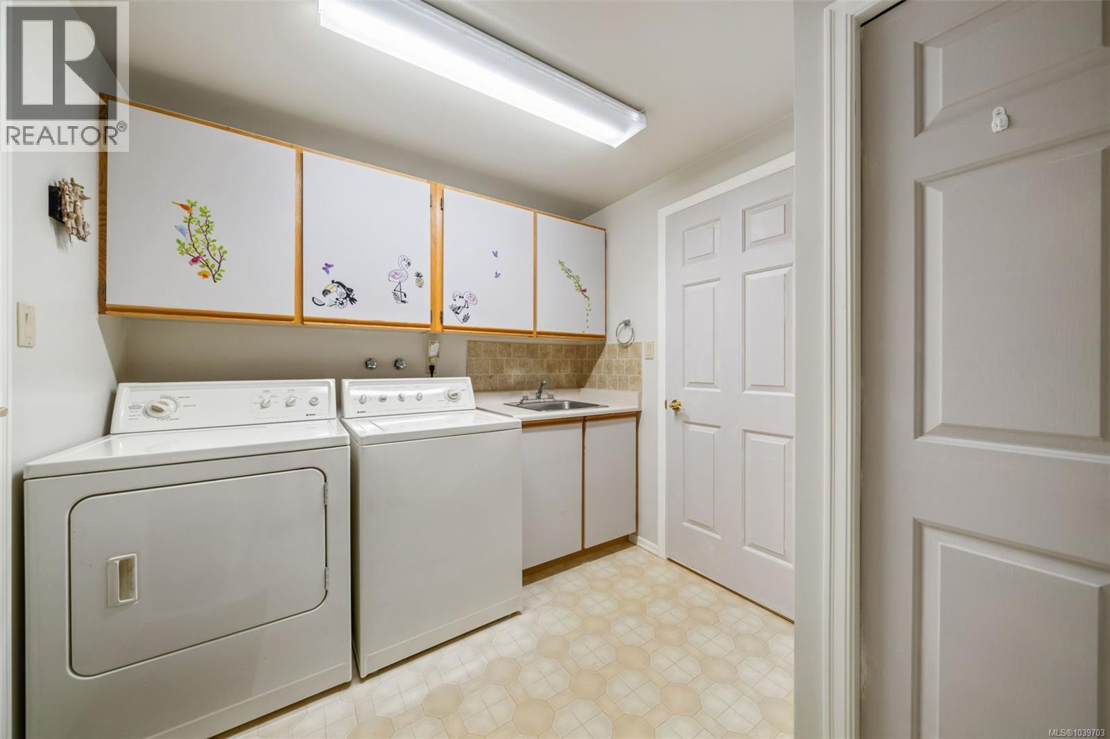 2391 Alta Vista Pl - 27
