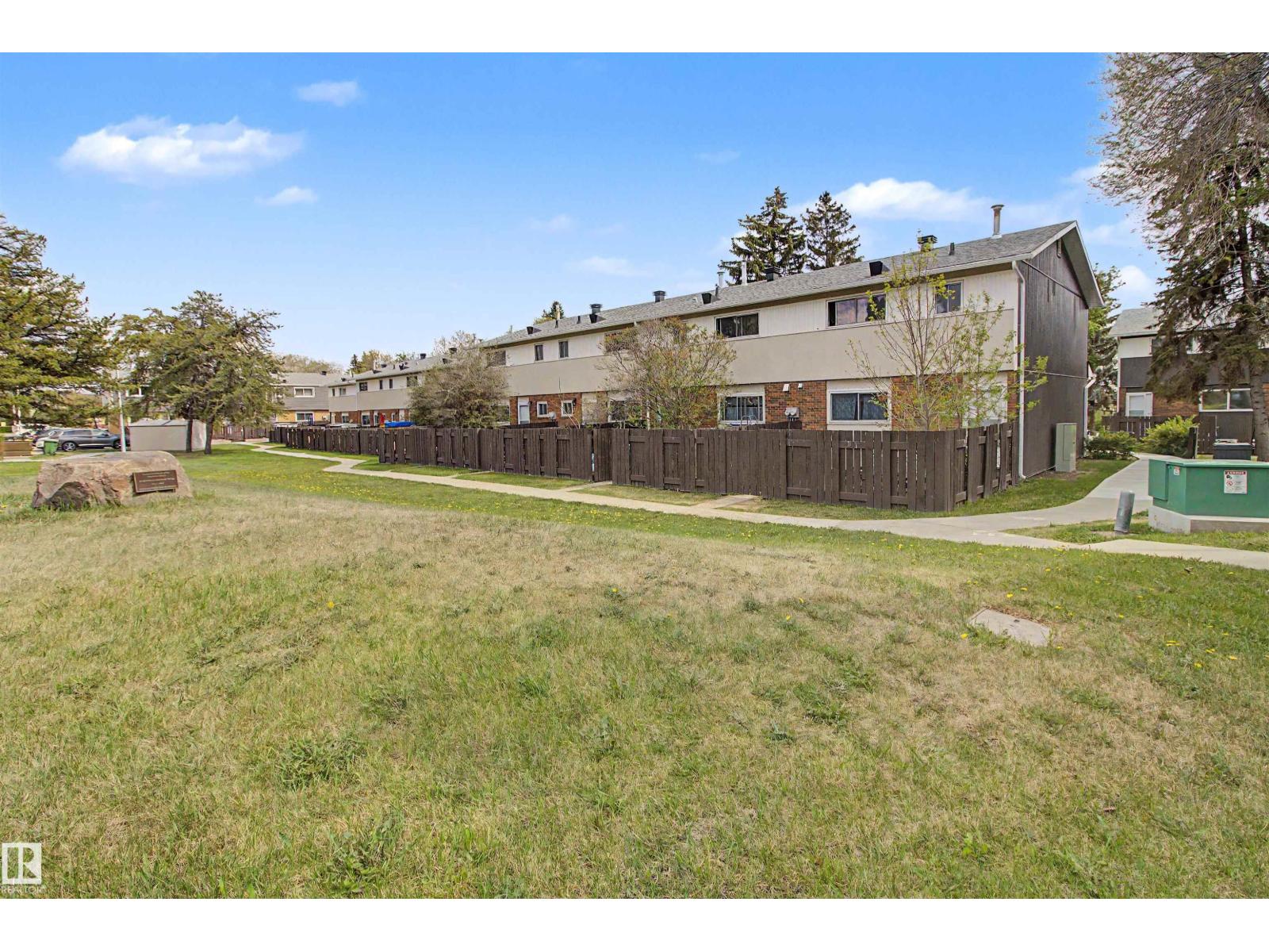 5724 143 AV NW — photo 30