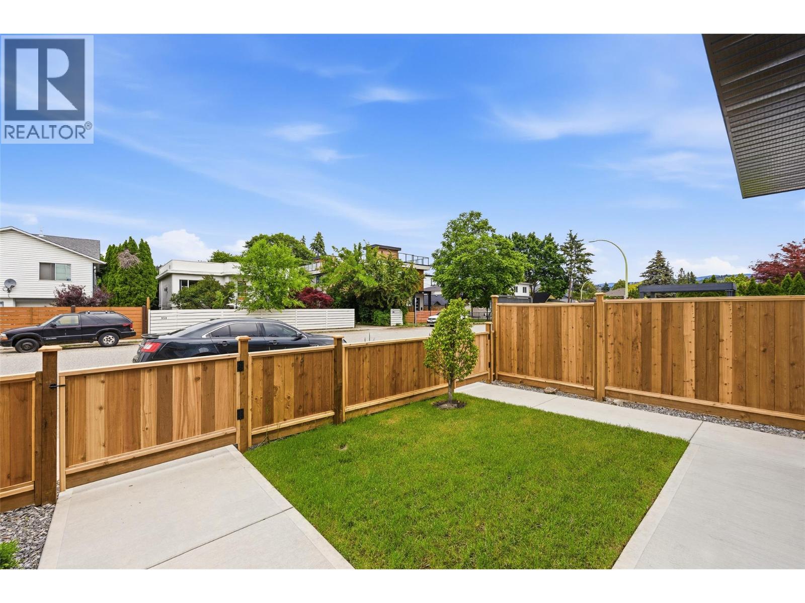 3 943 Fuller Avenue, Kelowna