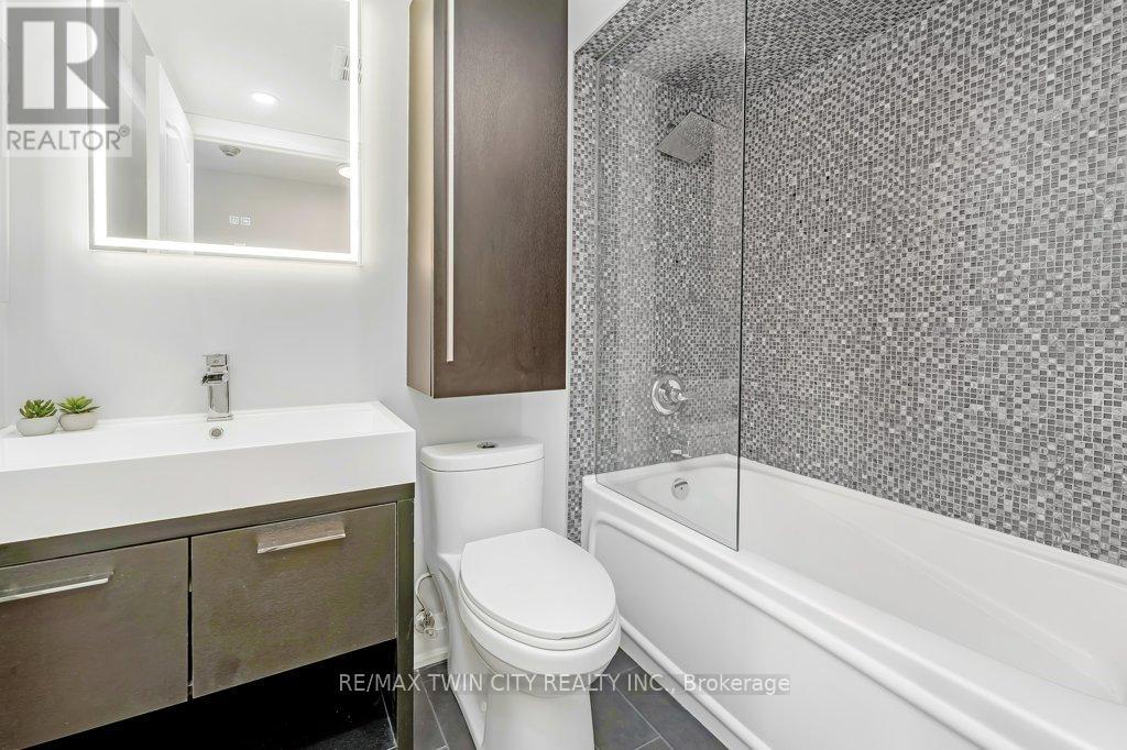#701 1103 LESLIE STREET - 18