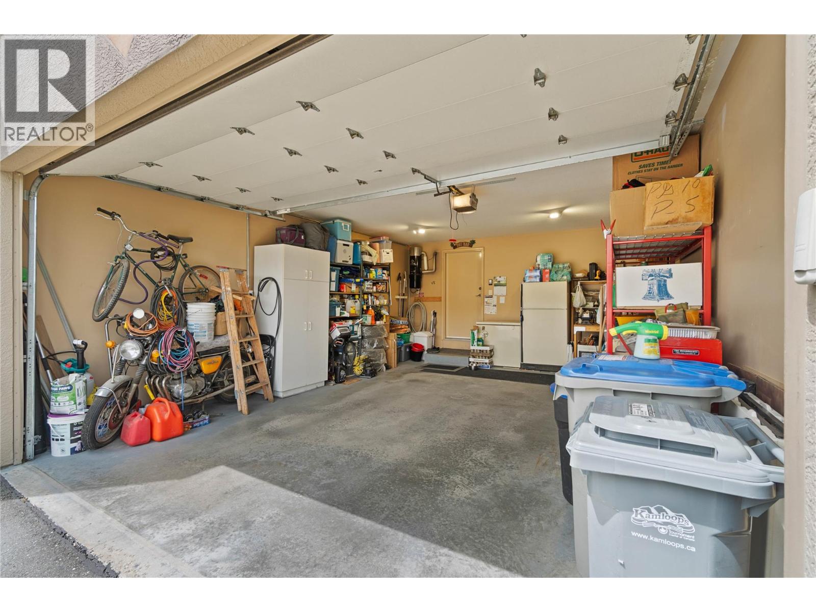 #4 776 Dunrobin Drive - 41