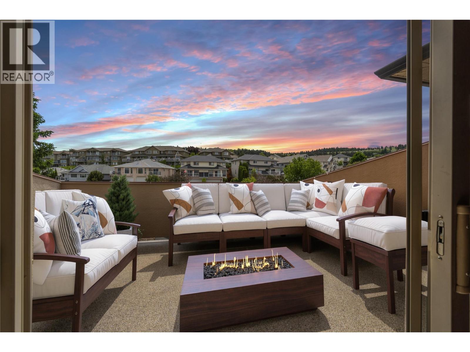 #4 776 Dunrobin Drive - 21