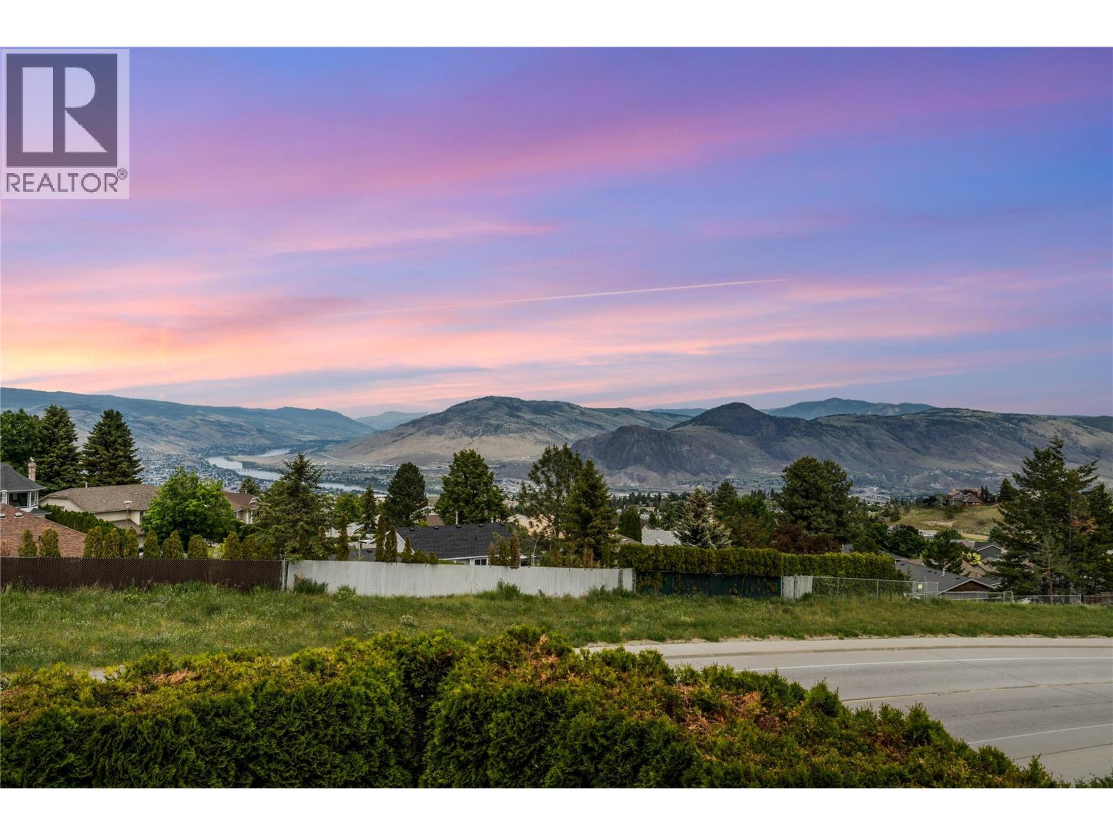 #4 776 Dunrobin Drive - 14