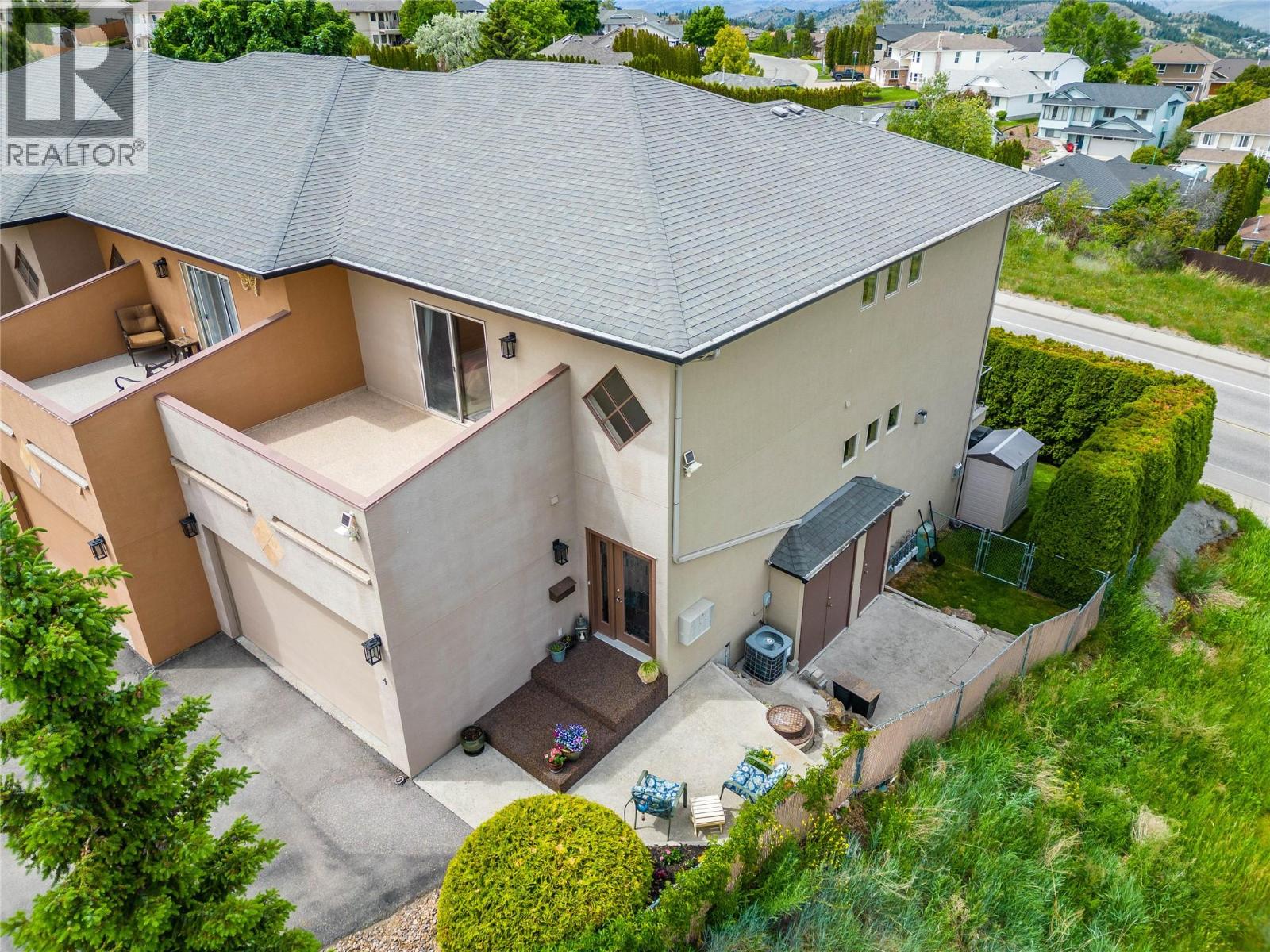 #4 776 Dunrobin Drive - 4