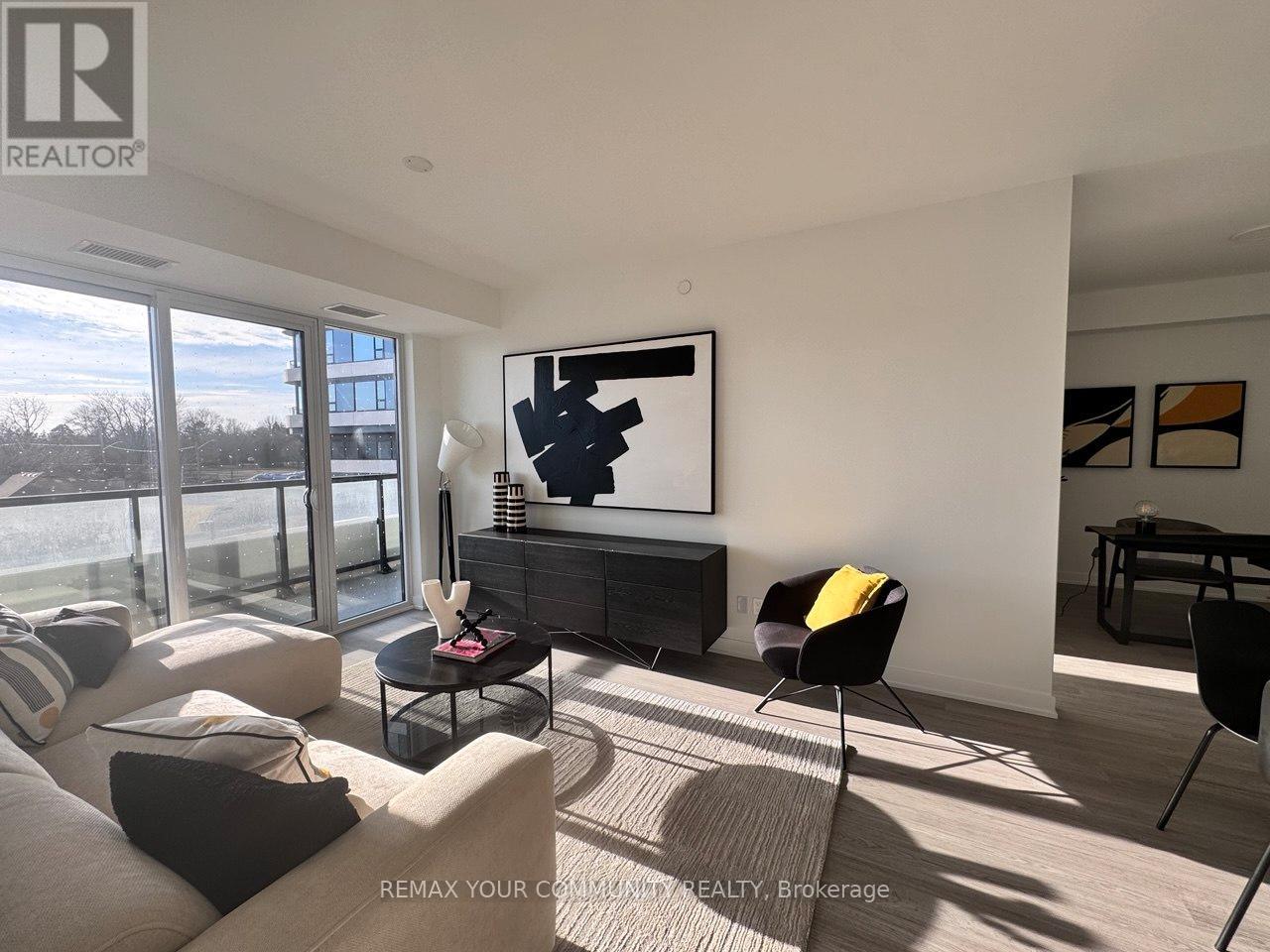 #332 8188 YONGE STREET - 5