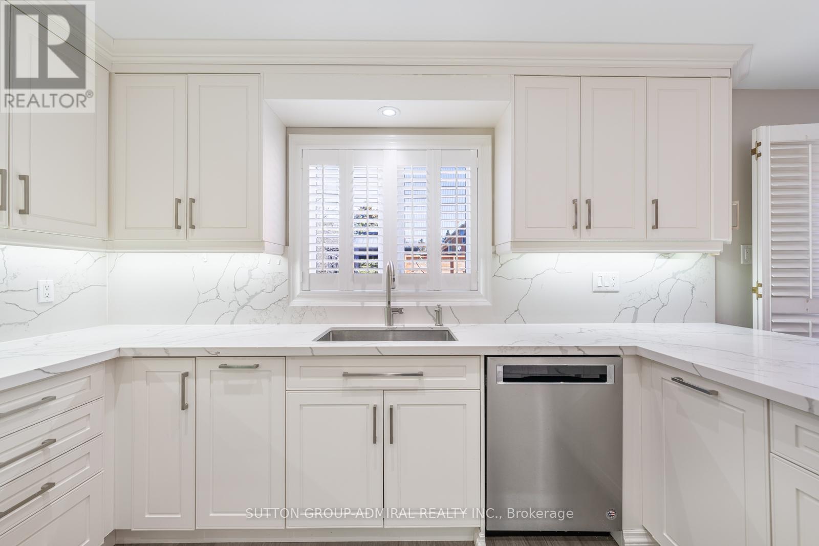 150 ROCKWOOD CRESCENT - 10