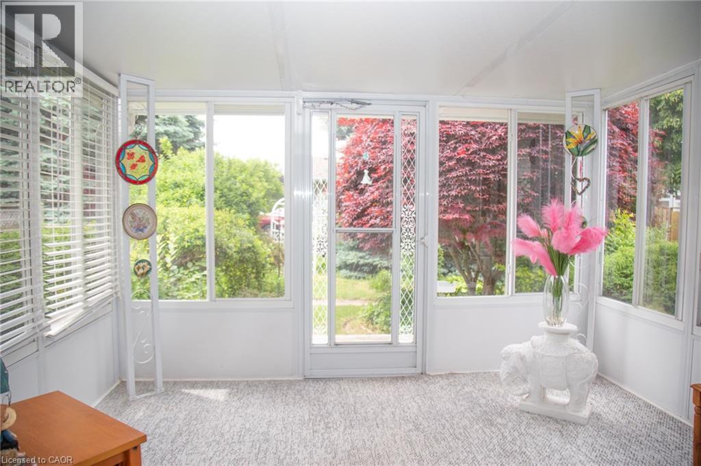 630 GREENOCK Street - 25