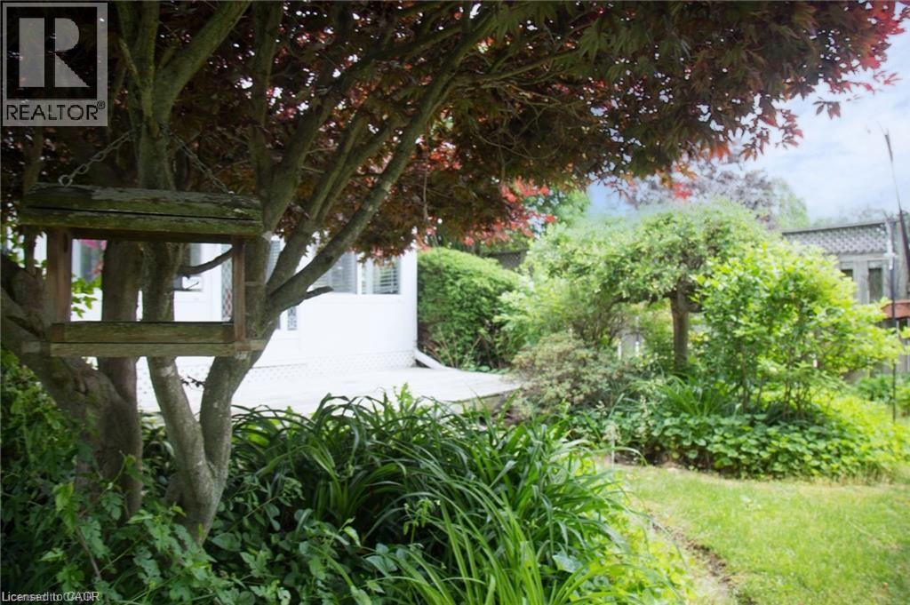 630 GREENOCK Street - 38
