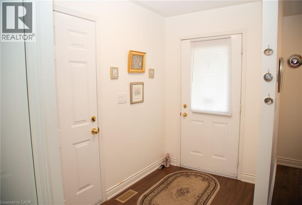 630 GREENOCK Street - 6