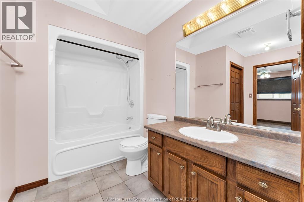 3438 TREELINE COURT - 17