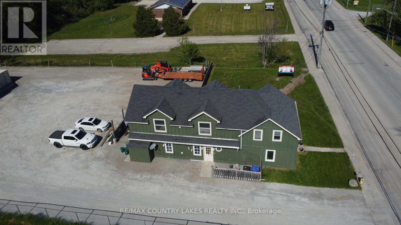 3232 SIMCOE ROAD - 1