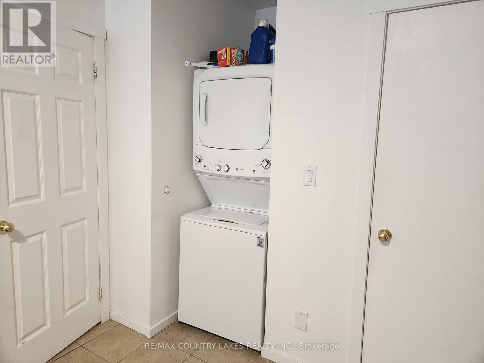 3232 SIMCOE ROAD - 10