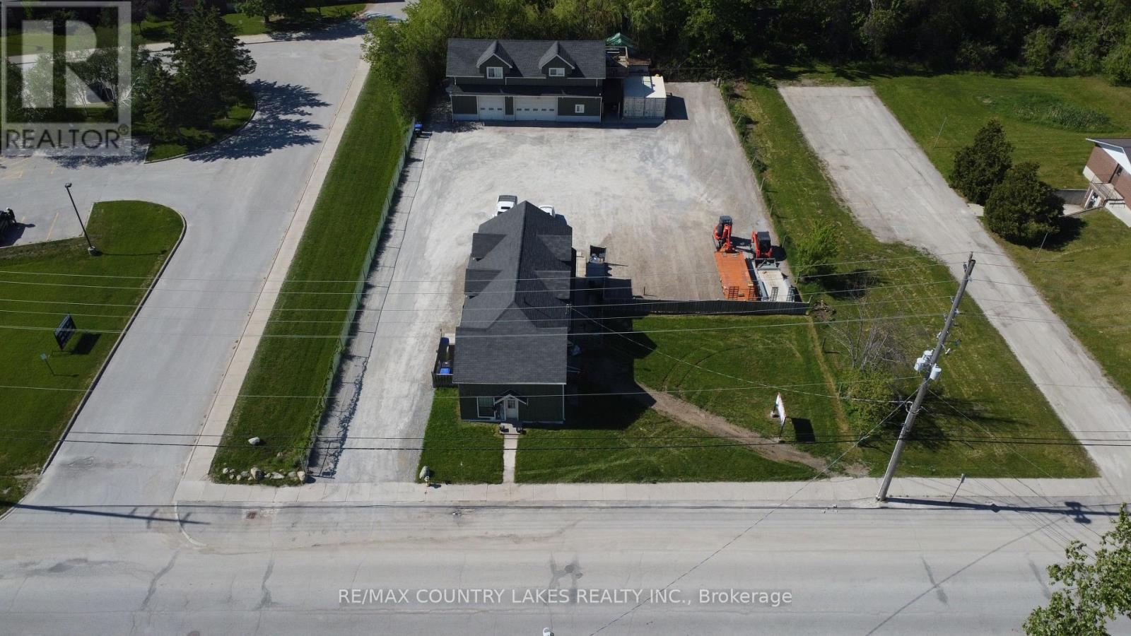 3232 SIMCOE ROAD - 2