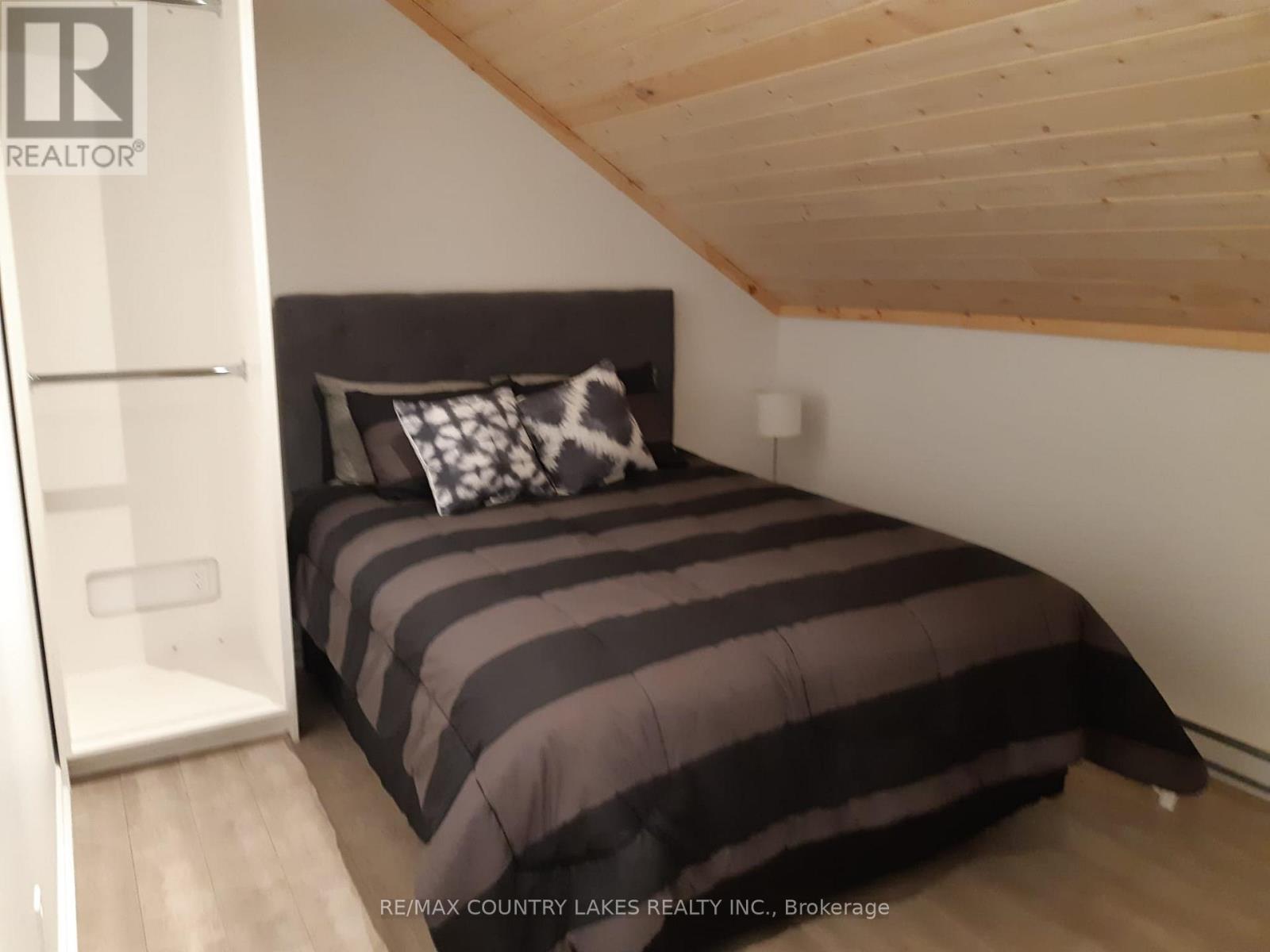 3232 SIMCOE ROAD - 29