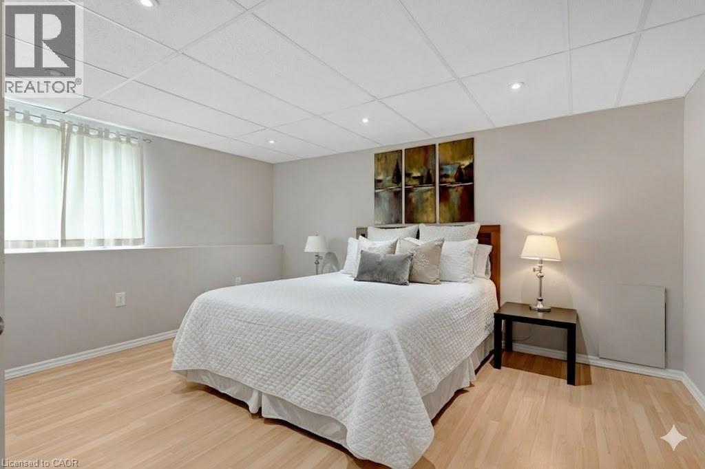 118 CRUMLIN Lane - 31