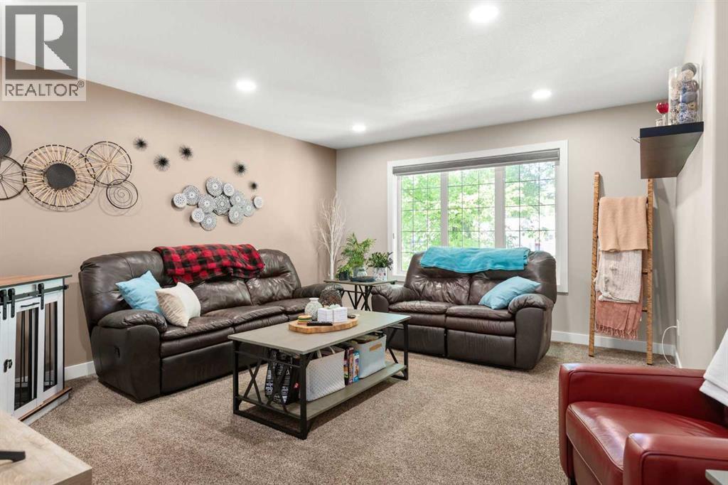 312 4 Avenue NW - photo 5