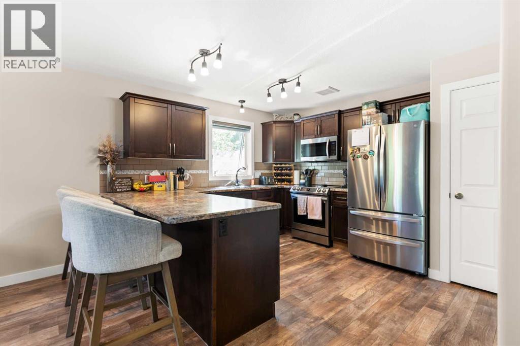 312 4 Avenue NW — photo 14