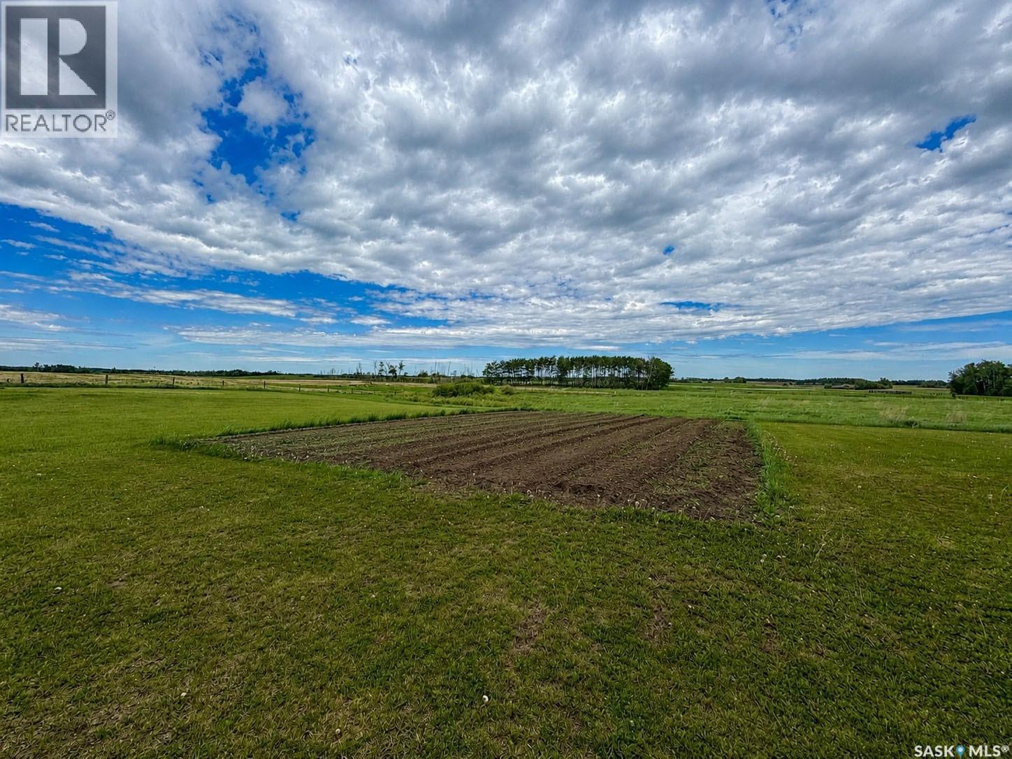 302 East Acreage - 25