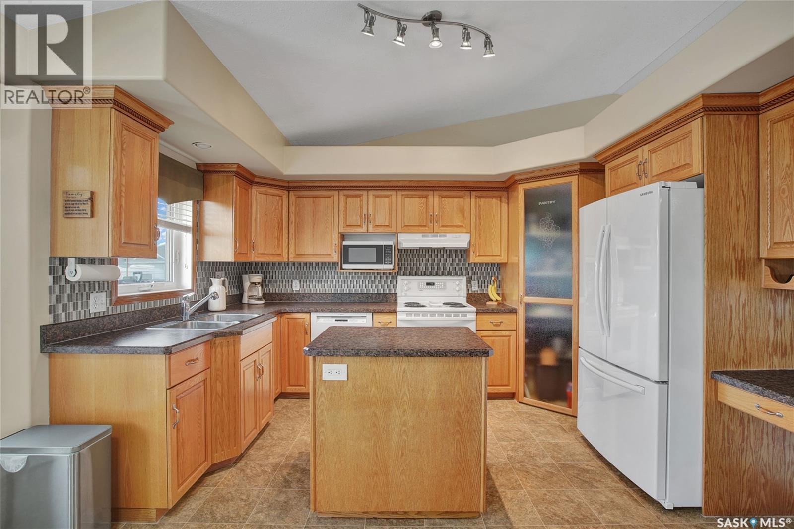 702 Grabowski CRESCENT — photo 6