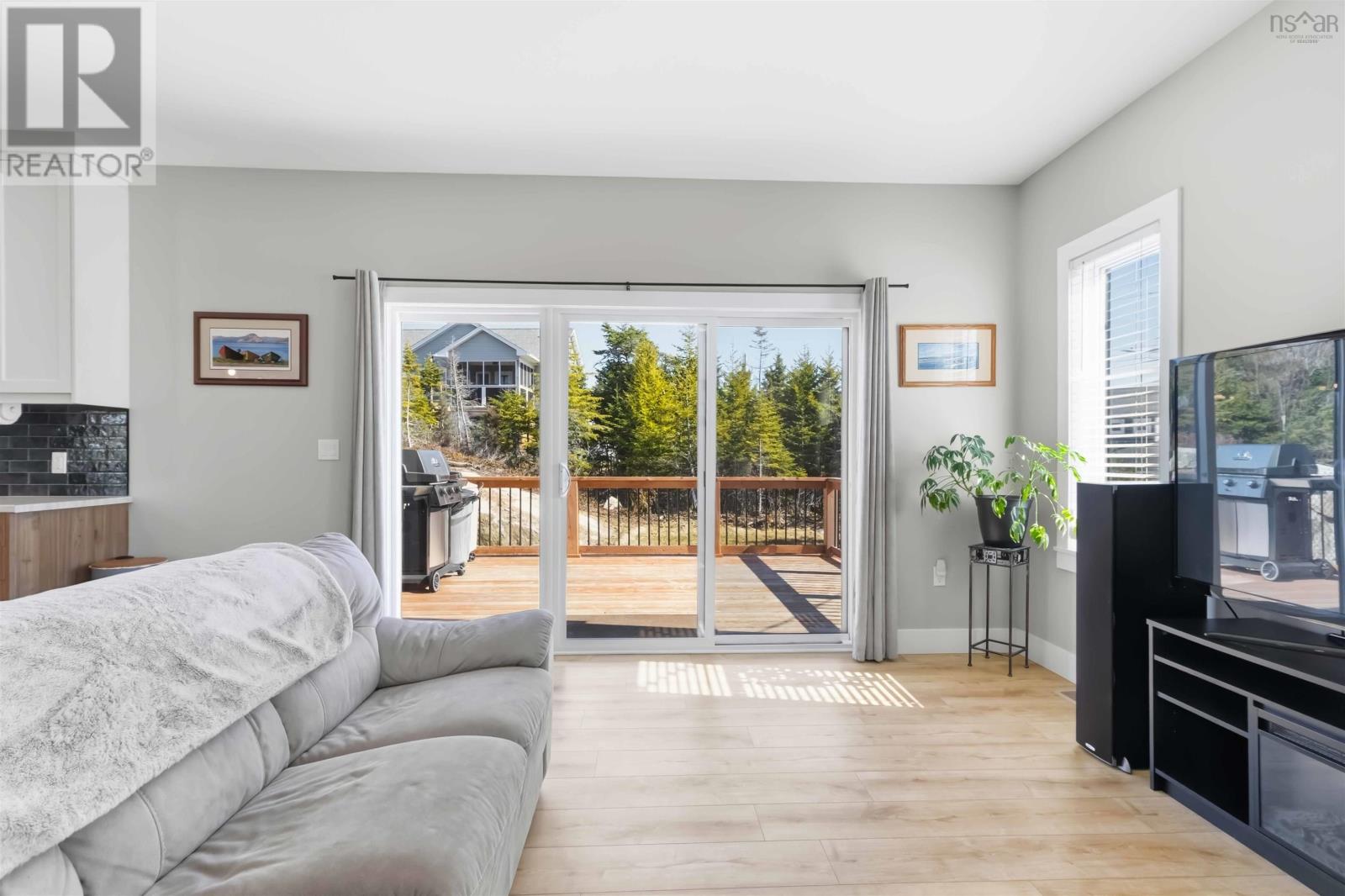 86 Riverview Drive - 23