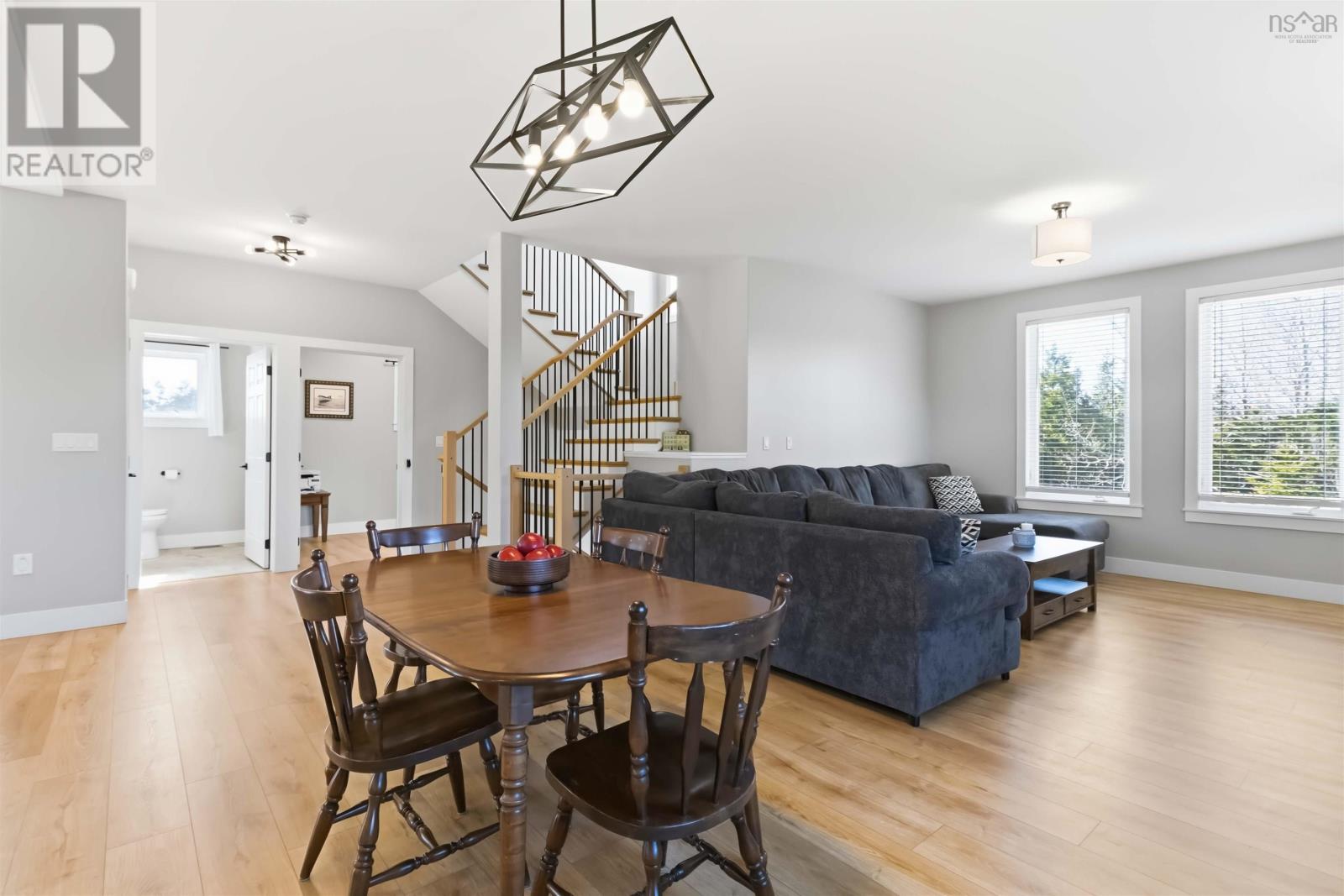 86 Riverview Drive - 17