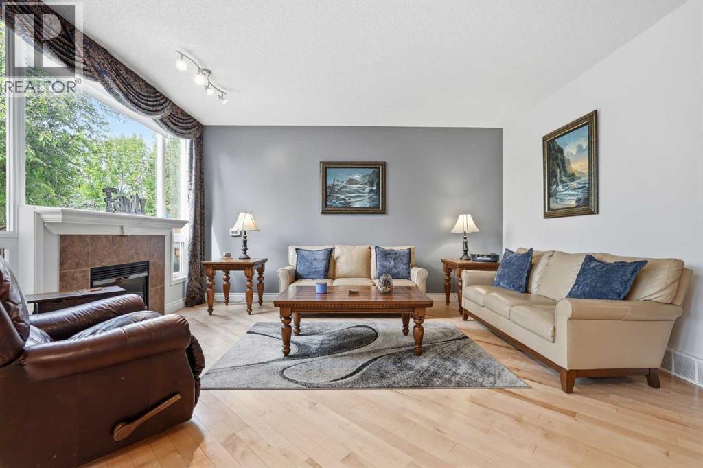 347 Mt Douglas Green SE — photo 11