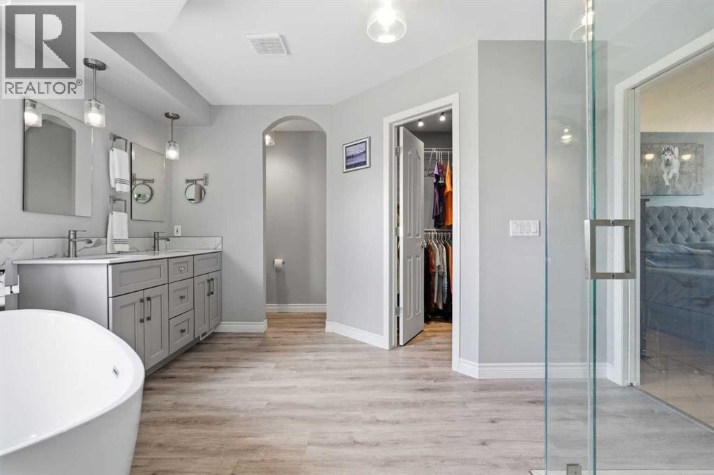 347 Mt Douglas Green SE — photo 25